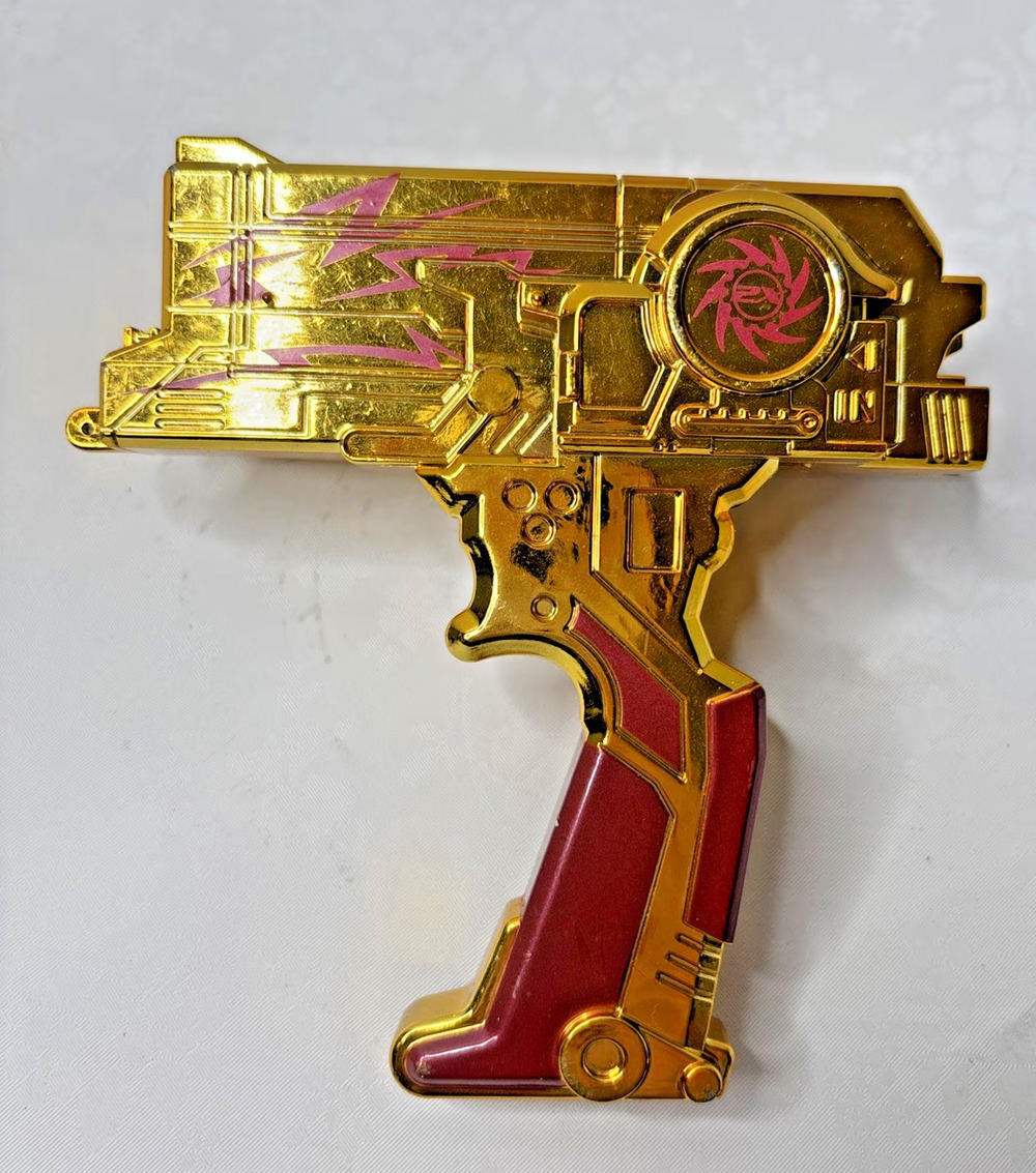 Beyblade Metal Masters Gold Duotron Launcher